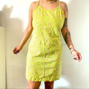 Vintage Junior’s Yellow Floral Print Dress